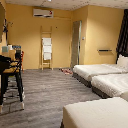Loft Pals Urbanstay Lodge, Kapit Luaran gambar