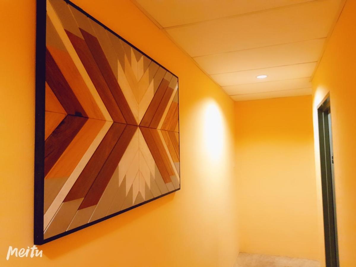 Loft Pals Urbanstay Lodge, Kapit Luaran gambar