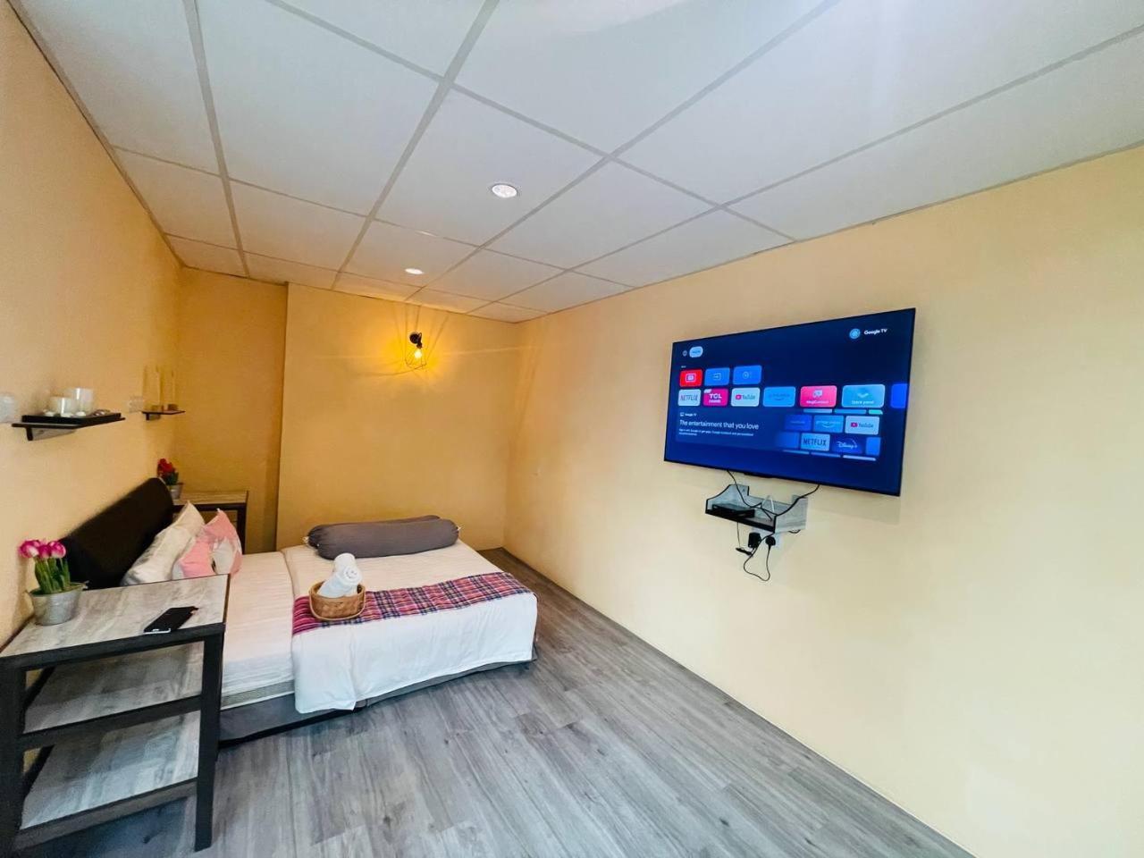 Loft Pals Urbanstay Lodge, Kapit Luaran gambar