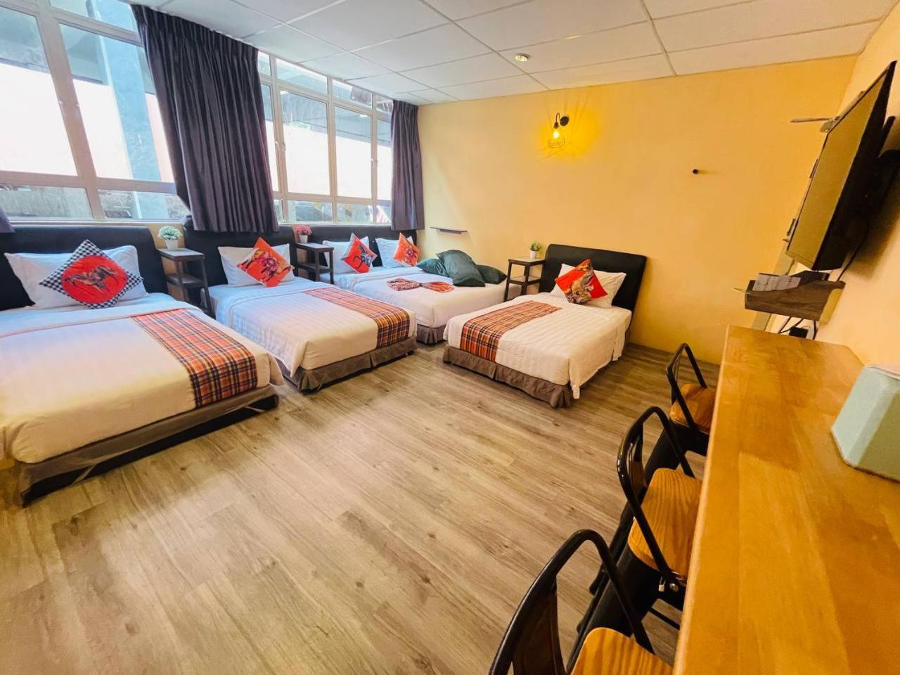 Loft Pals Urbanstay Lodge, Kapit Luaran gambar