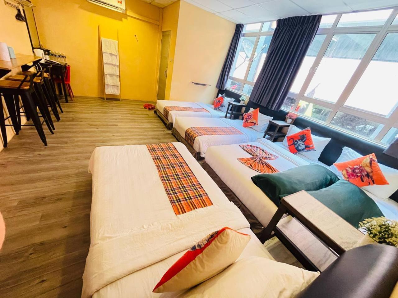 Loft Pals Urbanstay Lodge, Kapit Luaran gambar