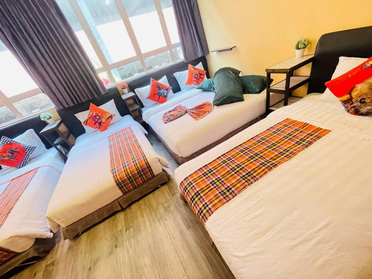 Loft Pals Urbanstay Lodge, Kapit Luaran gambar