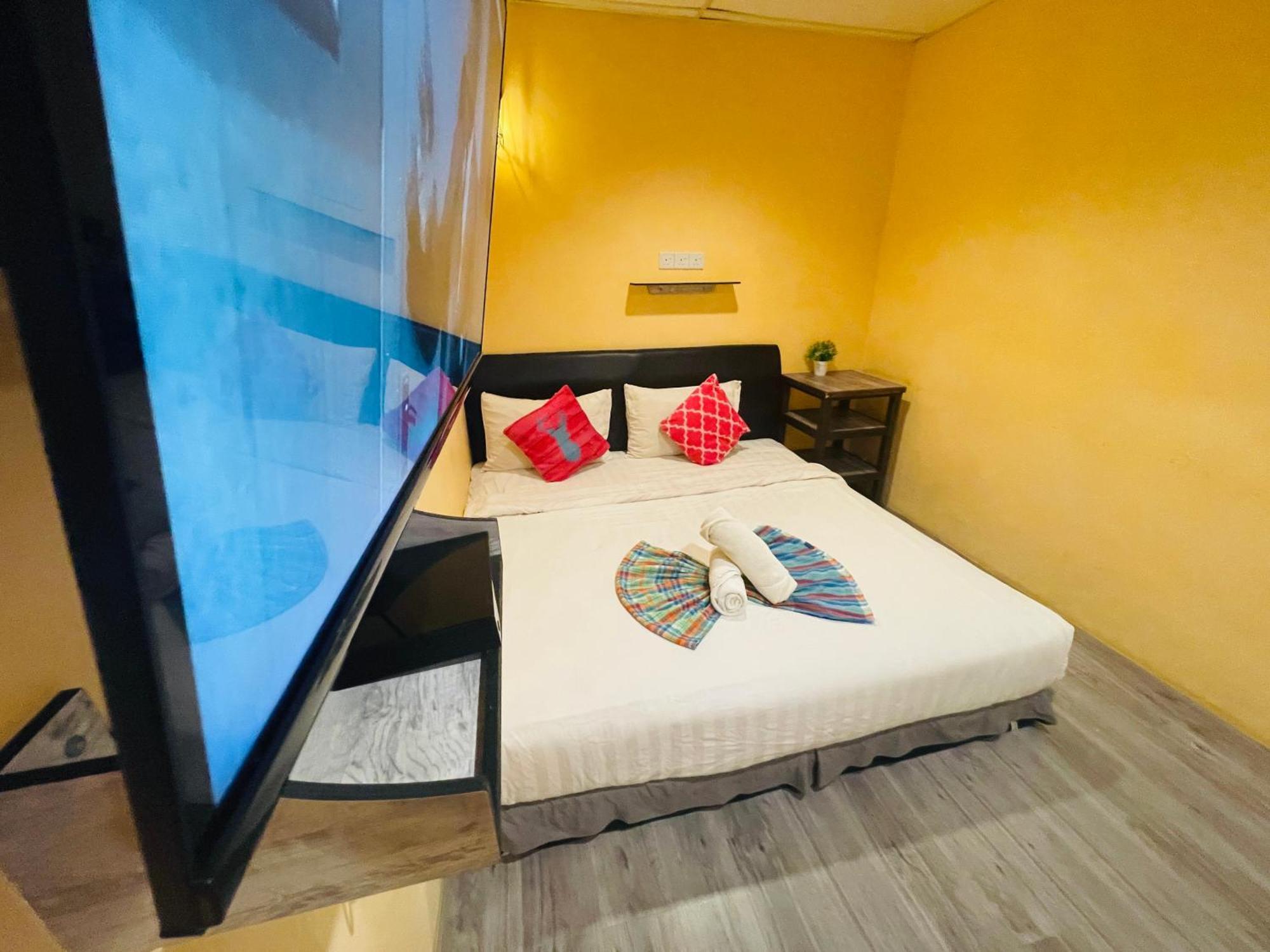Loft Pals Urbanstay Lodge, Kapit Luaran gambar