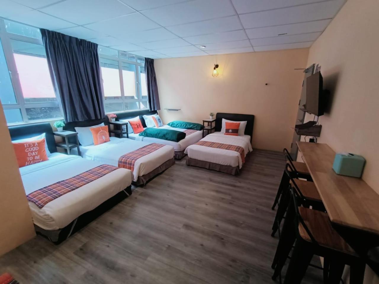 Loft Pals Urbanstay Lodge, Kapit Luaran gambar