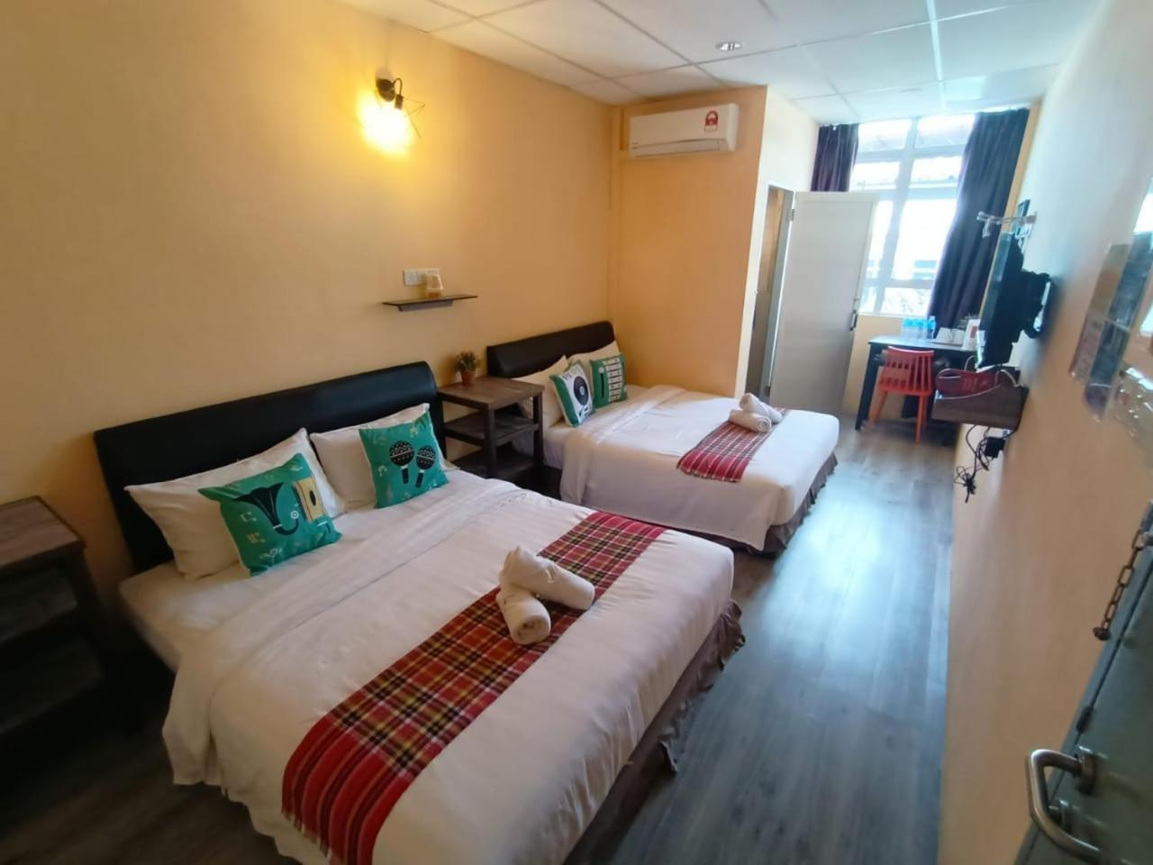 Loft Pals Urbanstay Lodge, Kapit Luaran gambar
