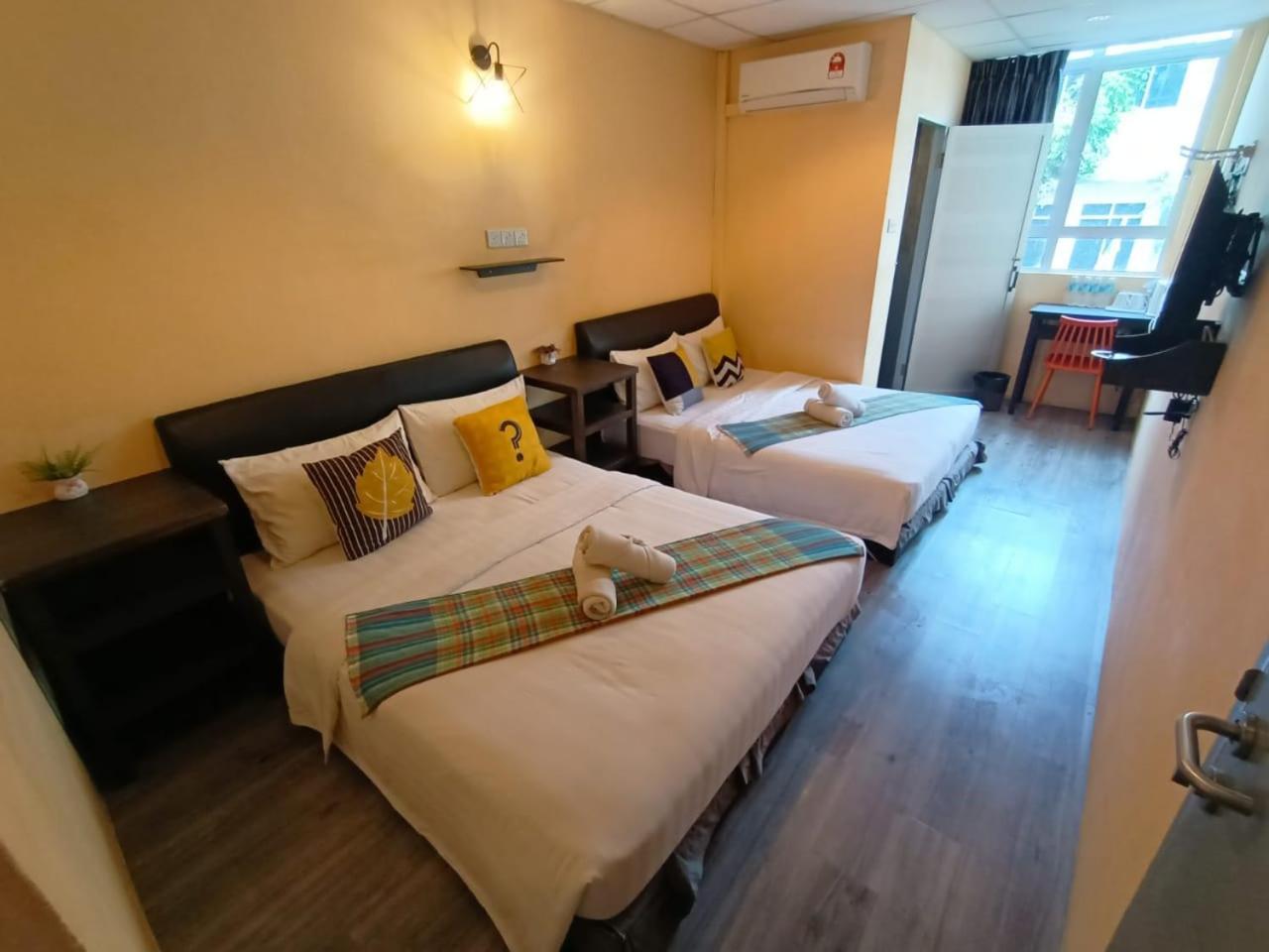 Loft Pals Urbanstay Lodge, Kapit Luaran gambar