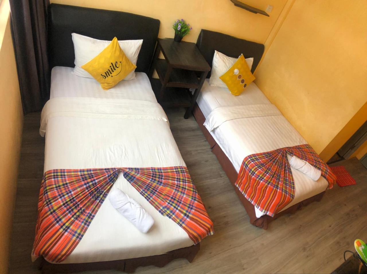 Loft Pals Urbanstay Lodge, Kapit Luaran gambar
